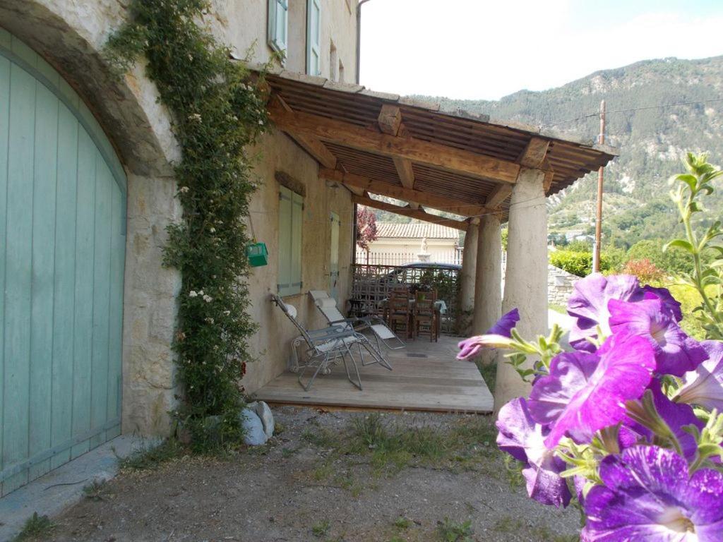 Massacan * Entrevaux