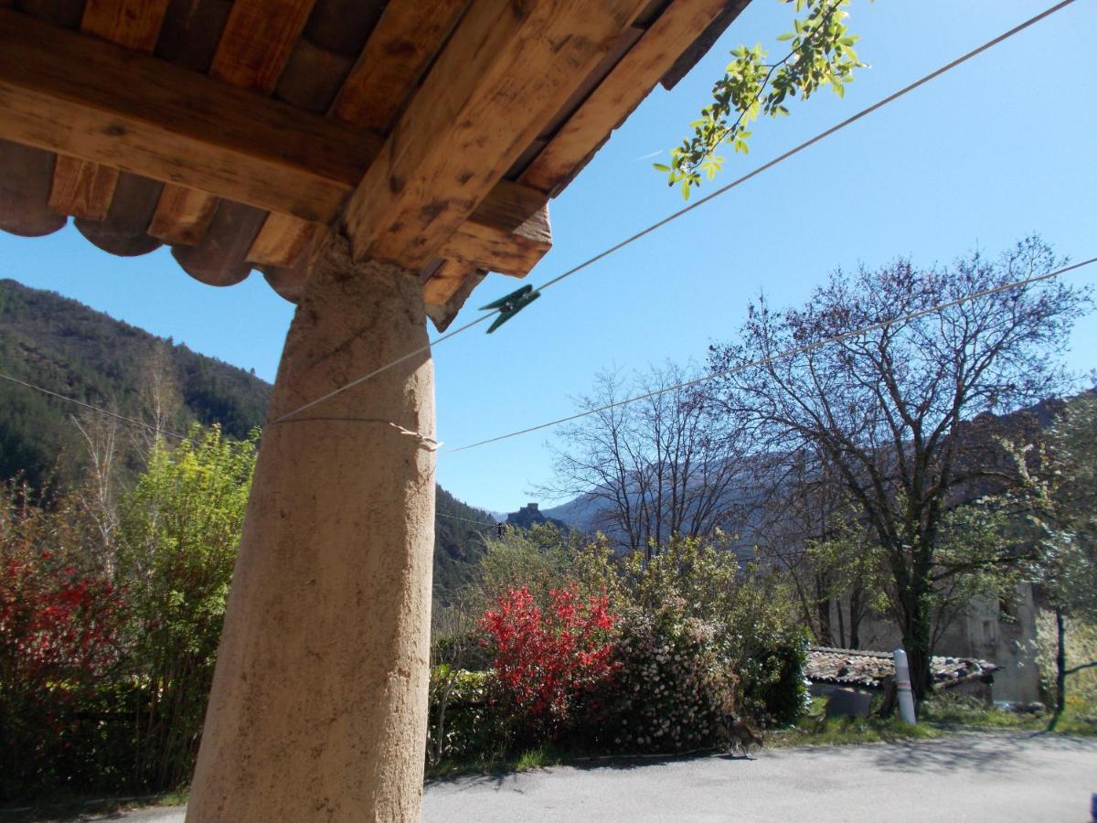 Massacan * Entrevaux